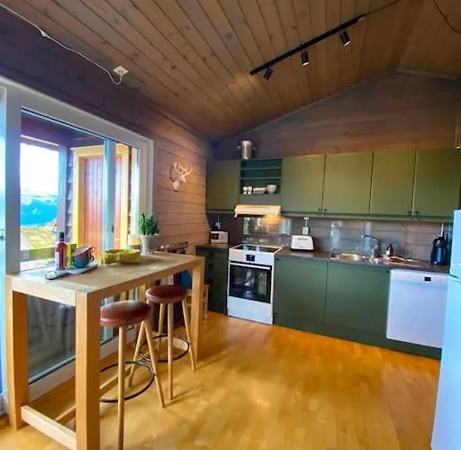 Spacious With A Fabulous View And A Sauna *